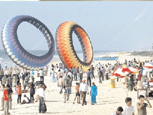 beach fest14jan23 dis